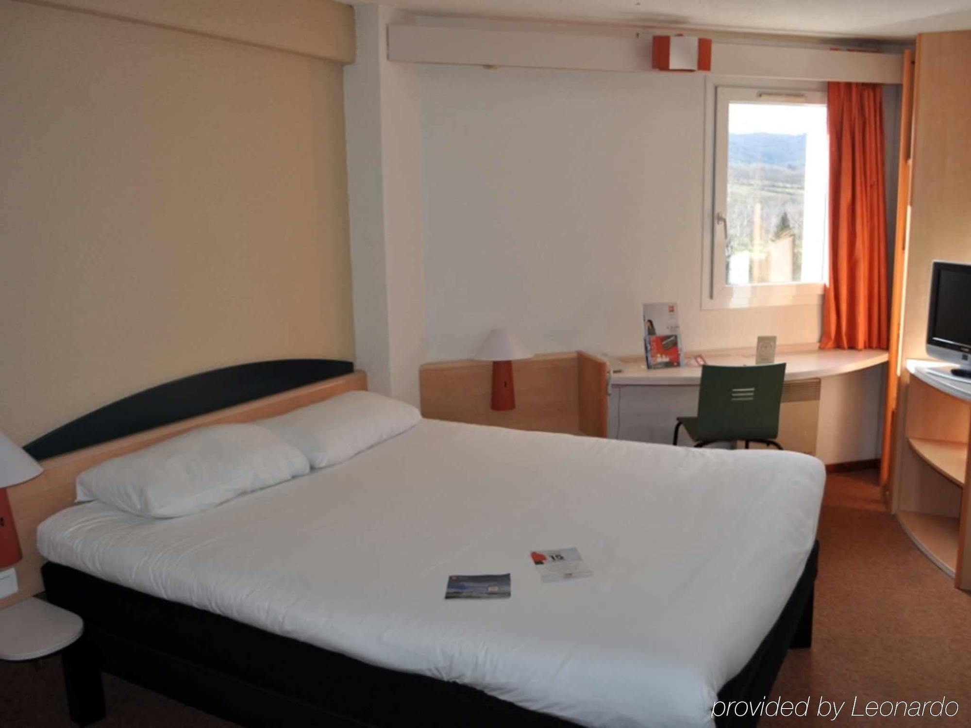 Hotel Ibis Autun Ngoại thất bức ảnh